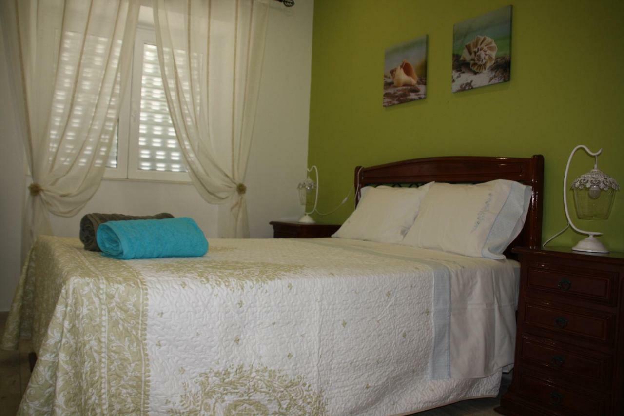 House Of Orchids With Patio Apartment Vila Real de Santo Antonio Luaran gambar